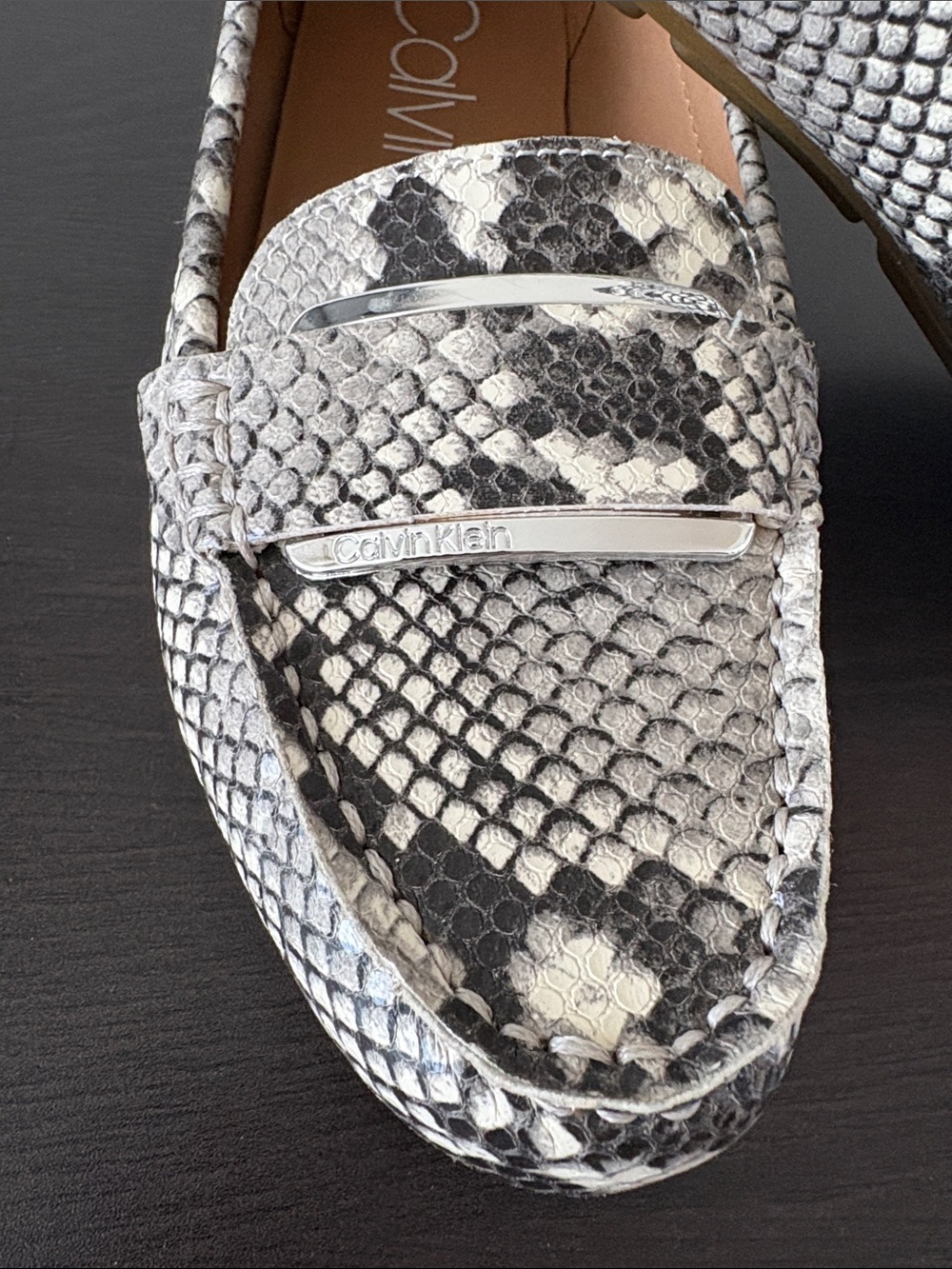 Women’s Calvin Klein Snake-Print Loafers - Size 7.5 - Picture 6 of 8